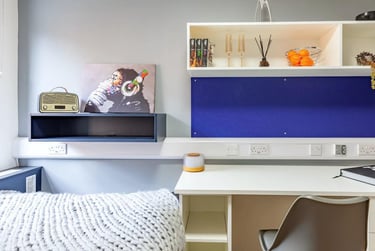 1 bed flat, Bridge Street, City Centre, Guildford, GU14SB - Image 1